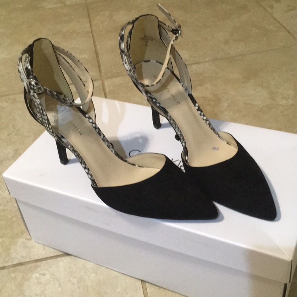 Marc Fisher black/ snake print heels